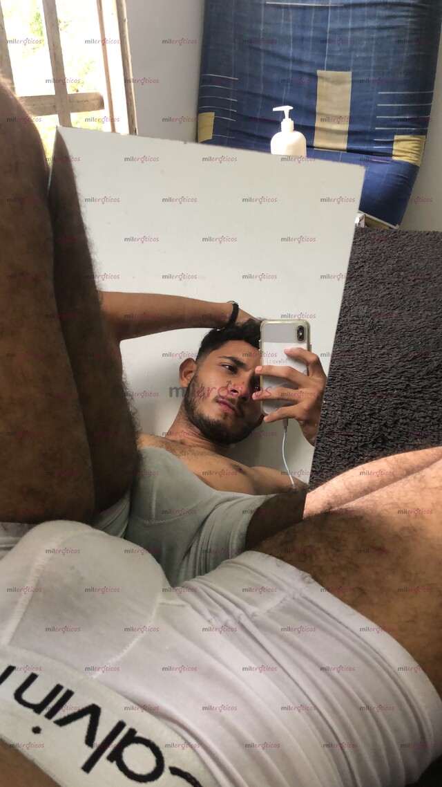 FOTOS DE HOLA, VENEZOLANO NUEVO EN LA CIUDAD. MODELO COMPLACIENTE Y ARRECHO.