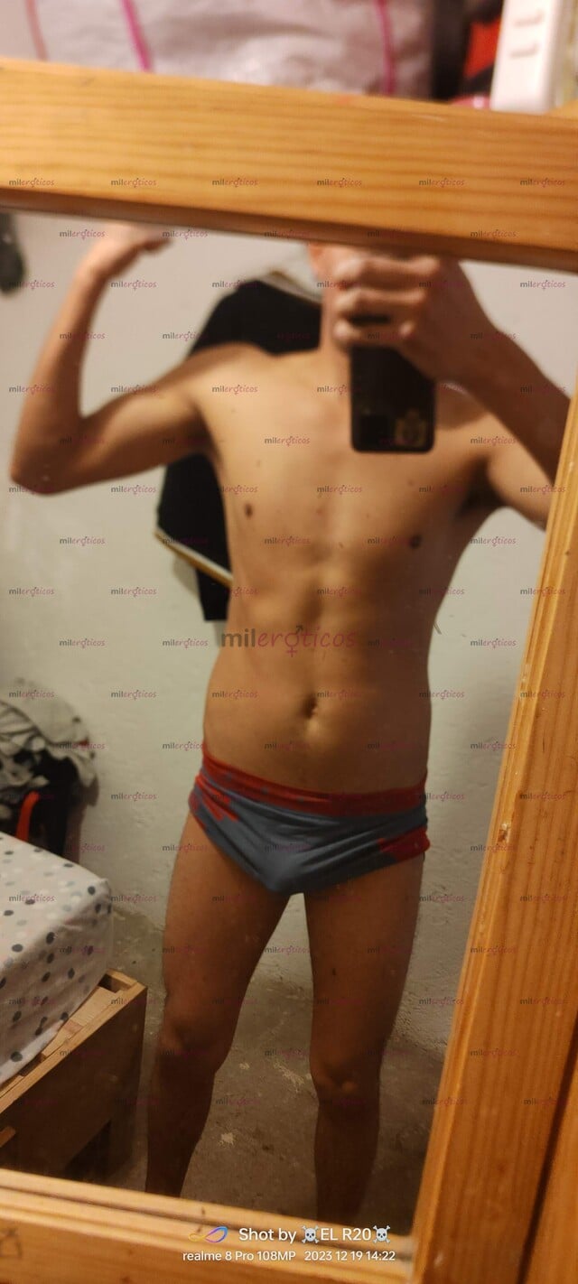 FOTOS DE HOLA ME LLAMO PAUL Y TENGO 25 AÑOS ALEGRE DIVERTIDO ATRACTIVO