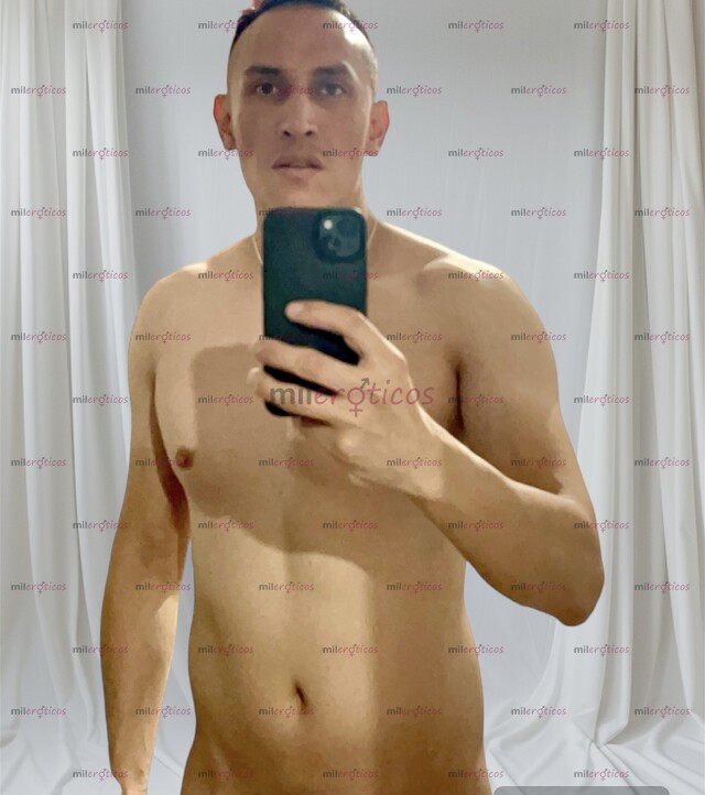 FOTOS DE VERGA DE CHAKAL BUSCANDO CULO DE PUTITO PARA METER MIS 20CM