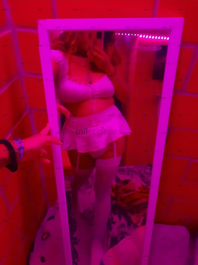 FOTOS DE HOLA BEBE SOY UNA MORENITA CHICHONA SUPER RICA DE 21 AÑOS BIEN PUTA