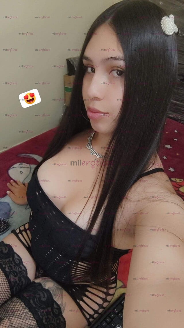 FOTOS DE UNA POLLITA SEXI ATREVIDA CON GANAS DE PASARLA MUY DELICIOSO