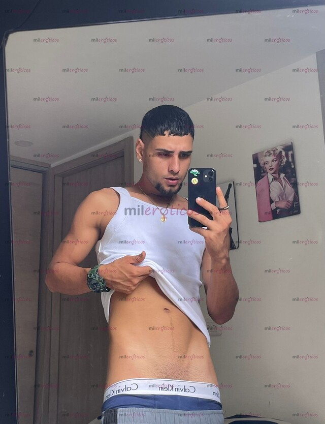 FOTOS DE HOLA PAPIS SOY ANDY UN HERMOSO MODELO VIRTUAL JOVENCITO MUY ARDIENTE