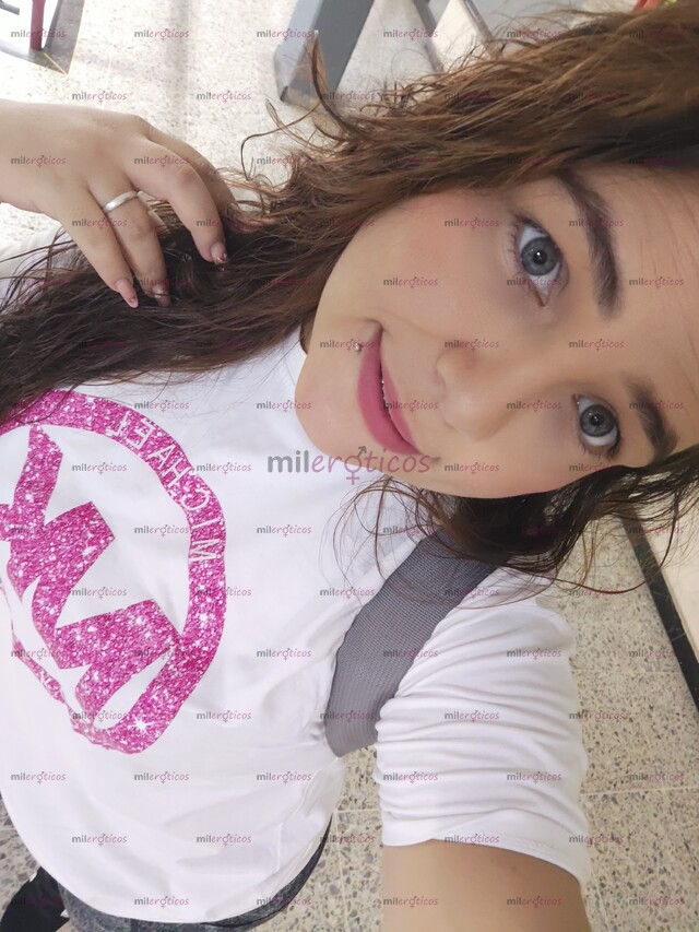 FOTOS DE MONA ARDIENTE Y MUY COMPLACIENTE DISPUESTA A TODO CONTIGO BEBE