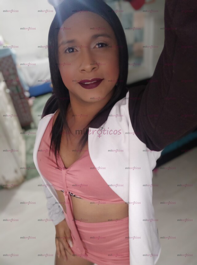 FOTOS DE HOLA AMIGOS SOY TAMY RIZZO UNA LINDA MORENA CON DESEOSA DE SEXO
