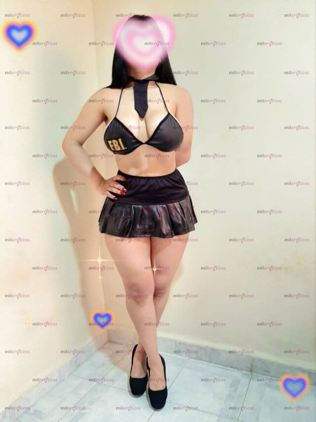 FOTOS DE TE RECIBO MUY SEXY OLIENDO RICO Y SÚPER CACHONDA AMOR
