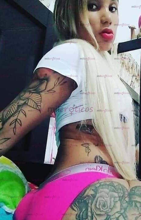 FOTOS DE POR PRIMERA VEZ EN TU CIUDAD RUBIA TATUADA SÚPER FEMENINA