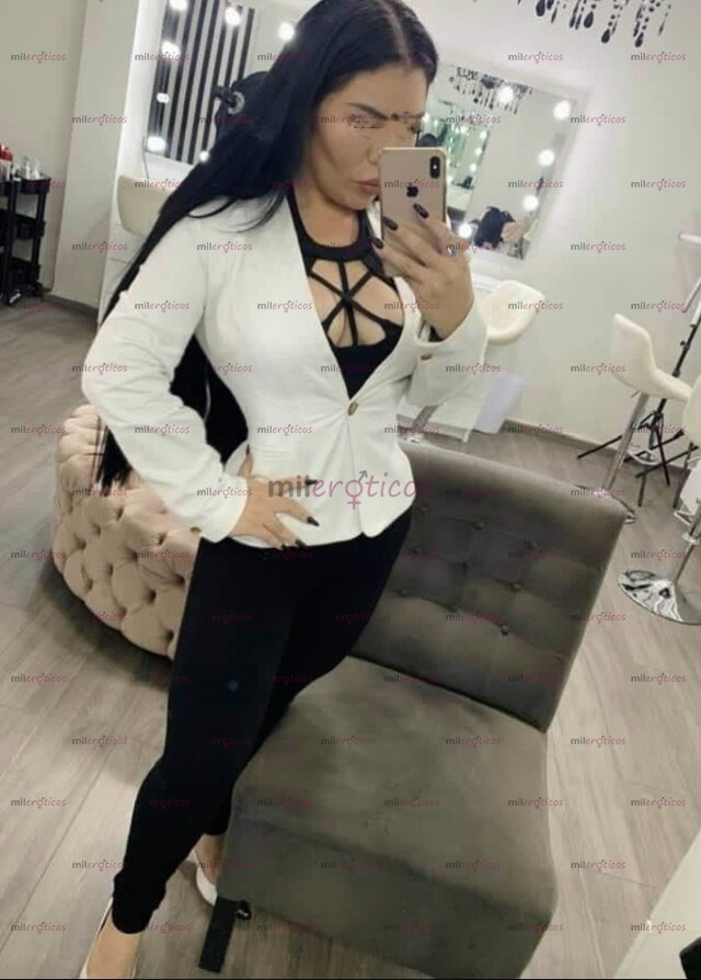 FOTOS DE ESTA NOCHE ENTRE MIS PIERNAS PAPI BÚSCAME YA SABES ES UN PLACER ATENDERTE