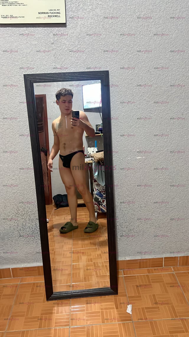 FOTOS DE CHAVITO CALIENTE ESPERÁNDOTE PARA CUMPLIR TUS FANTASÍAS