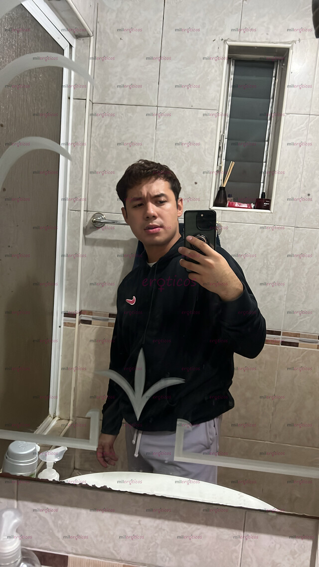 FOTOS DE CHAVITO CALIENTE ESPERÁNDOTE PARA CUMPLIR TUS FANTASÍAS