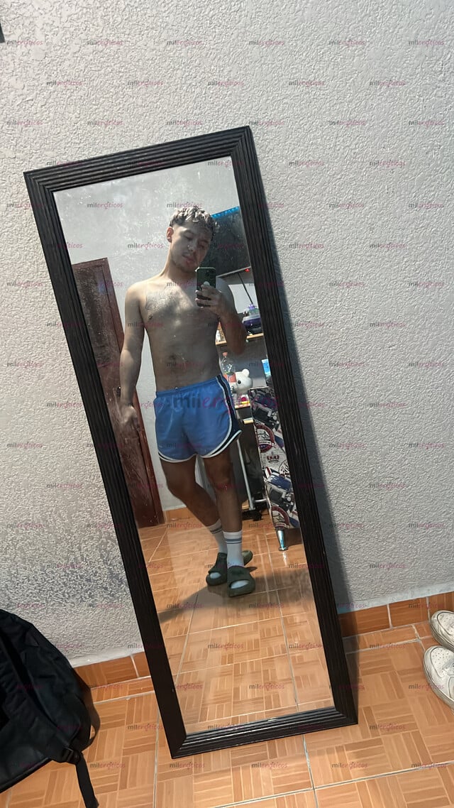 FOTOS DE CHAVITO CALIENTE ESPERÁNDOTE PARA CUMPLIR TUS FANTASÍAS
