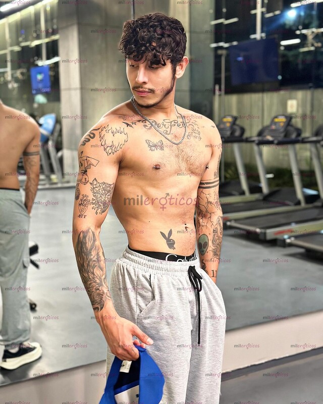 FOTOS DE TU CHICO DE ONLYFANS VICTOR EVANS ,EXPLORANDO AL MÁXIMO MI SEXUALIDAD