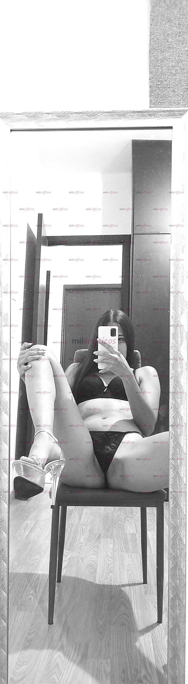 FOTOS DE LA FLACA SEXY Y CALIENTE QUE VA COMPLACER TODAS TUS FANTASÍAS SEXUALES