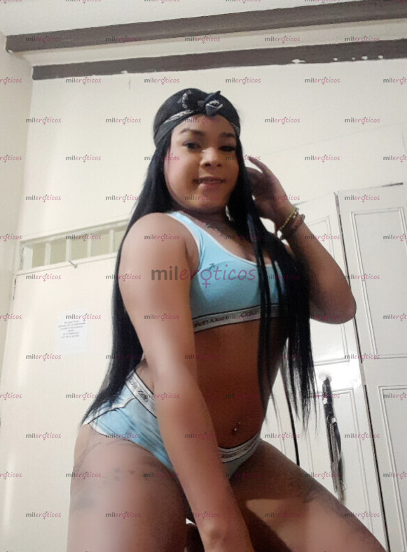 FOTOS DE RICA PELI NEGRA...KHLOÉ...PLASER JUVENTUD Y NADA DE AFAN