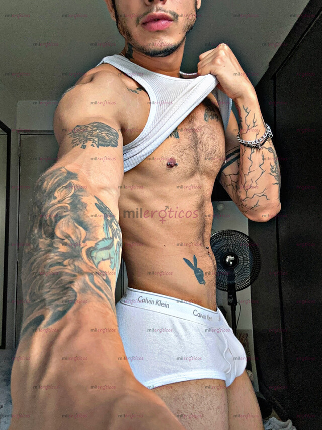FOTOS DE TU CHICO DE ONLYFANS VICTOR EVANS ,EXPLORANDO AL MÁXIMO MI SEXUALIDAD