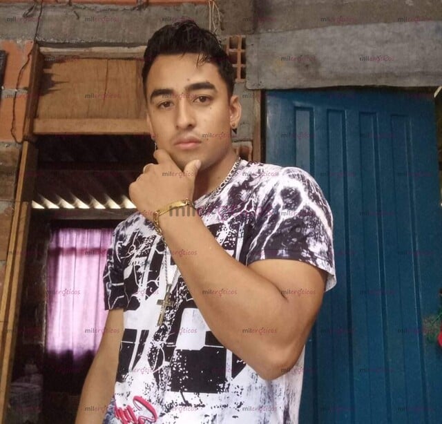 FOTOS DE EL PORTADOR DEL PLACER TE LO HAGO CON SENTIMIENTO ELEGANCIA Y MALDAD