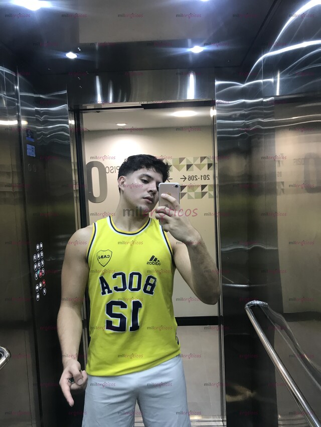 FOTOS DE CHICO JOVEN DEPORTISTA CON GANAS DE CONOCERTE