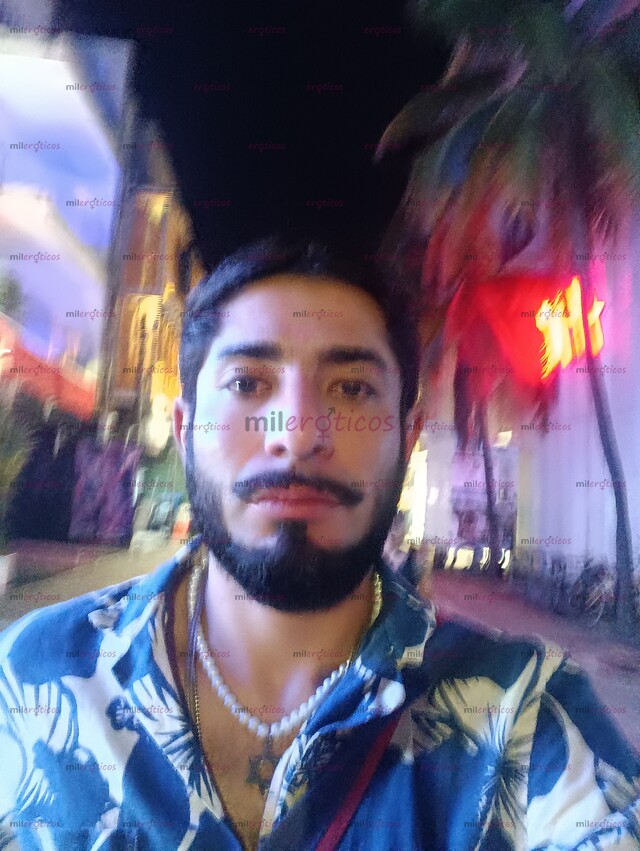 FOTOS DE PAOLO EN PLAYA DEL CARMEN DISPONIBLE Y 24 7 SIEMPRE CALIENTE Y DURO....