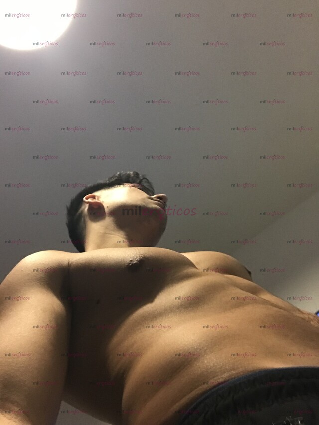 FOTOS DE CHICO JOVEN DEPORTISTA CON GANAS DE CONOCERTE