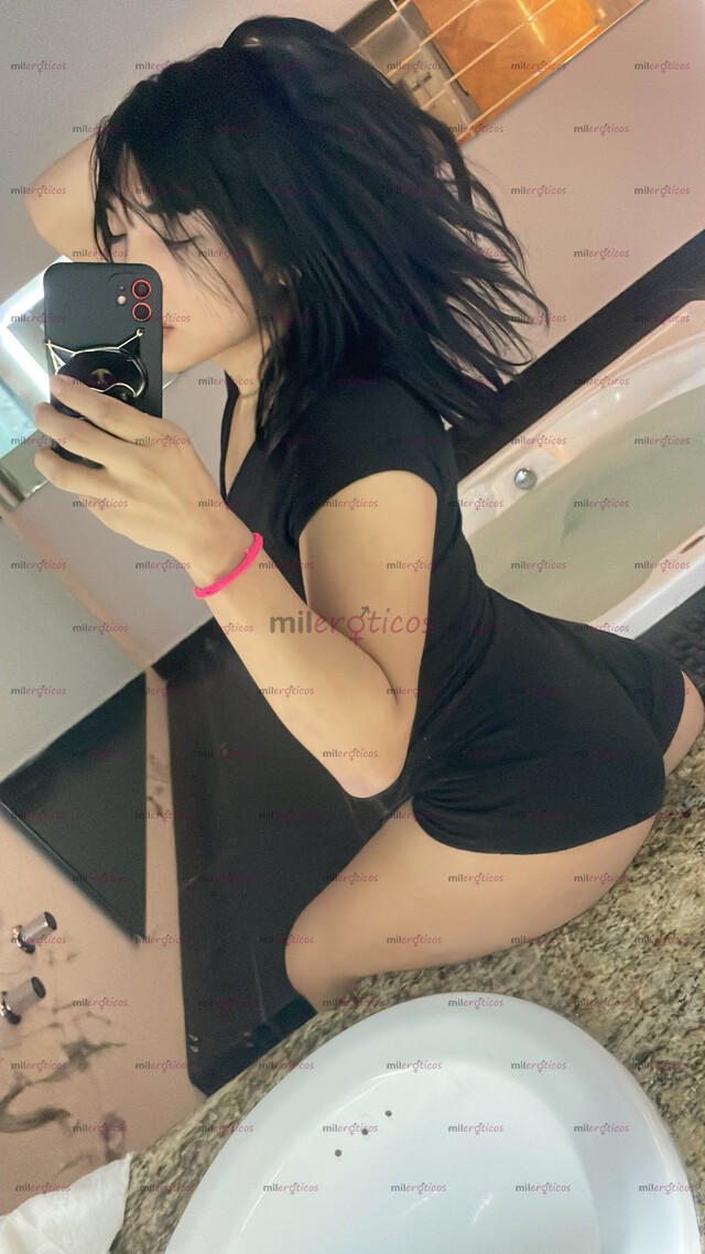 FOTOS DE HERMOSA Y JOVEN CHICA TRANS , OFRECE SU MARAVILLOSO SERVICIO PARA ADUL.