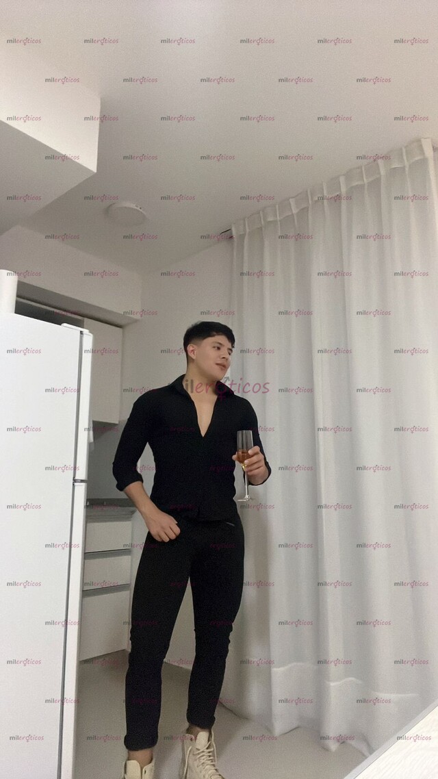 FOTOS DE CHICO JOVEN DEPORTISTA CON GANAS DE CONOCERTE