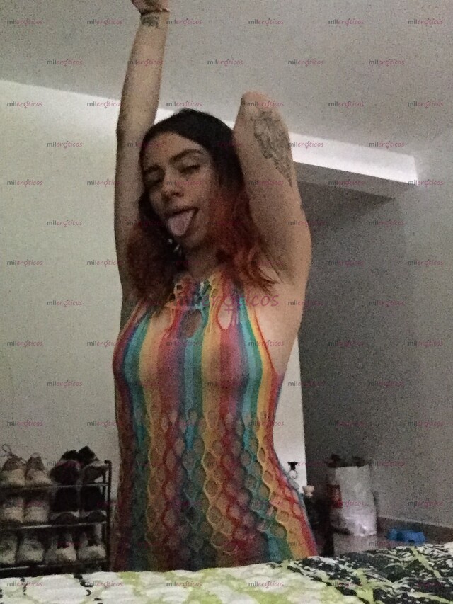 FOTOS DE FLACA SEXY Y EXÓTICA CON CARITA PERVERSA