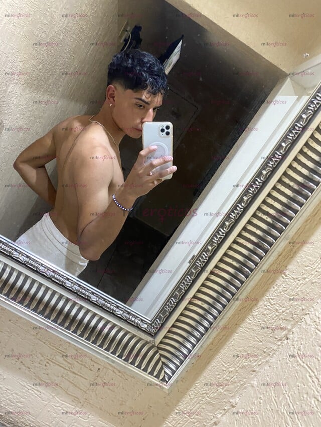 FOTOS DE CHICO DELGADO DE CUERPO TONIFICADO Y MUY CALIENTE