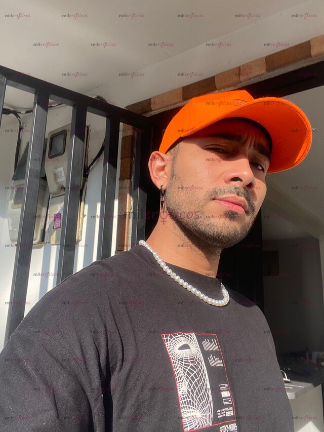 FOTOS DE JOVEN ESBELTO , VELLUDO , COMPLACIENTE , VERGON , VERSATIL