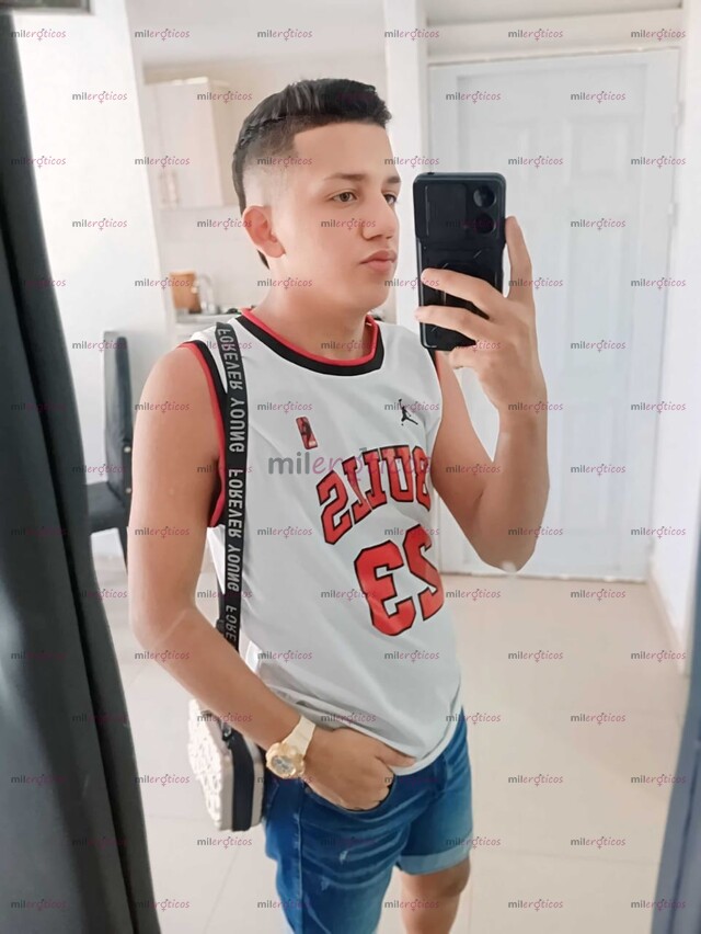 FOTOS DE CHICO CON APARTAMENTO PRIVADO DISPONIBLE PARA TI