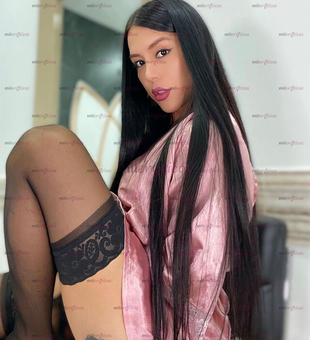 FOTOS DE CHICA VERSATIL DOTADA Y JUGUETODA, DESCOMPLICADA