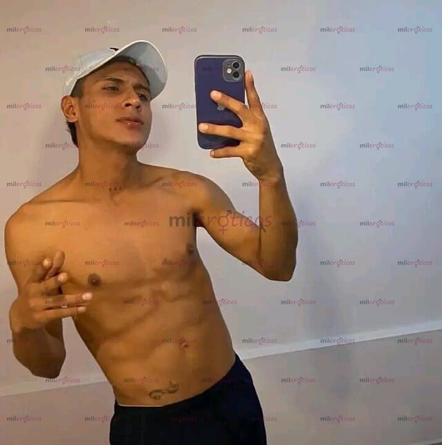 FOTOS DE FLACO VERSÁTIL DISPUESTO A COMPLACERTE TODAS TUS FANTASÍAS