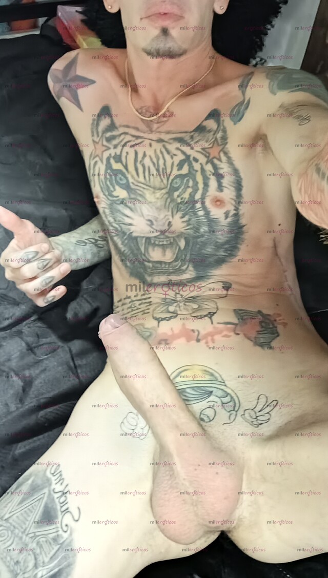 FOTOS DE FLACO TATUADO BLANCO MORBOSO SERIO ACTIVO