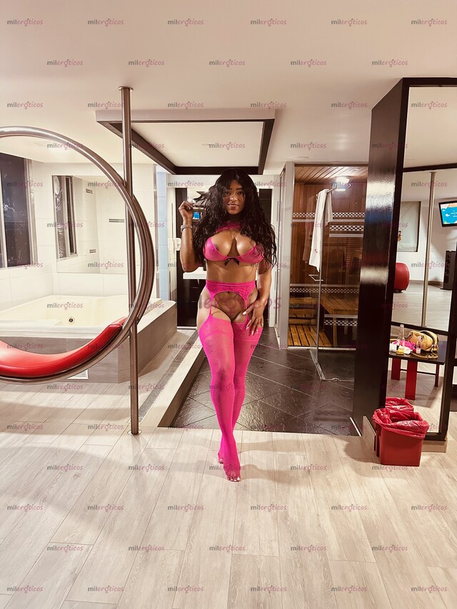 FOTOS DE MORENA VOLUPTUOSA HERMOSA EN LA CIDUAD DE BOGOTÅ PARA CUMPLIR TUS FANTASIAS