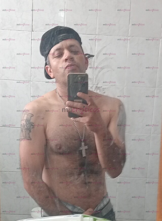 FOTOS DE HOLA PRECIOSAS ME LLAMO SERGIO SU RAPERO FAVORITO EN LA CAMA HIGIENE ACTITUD Y