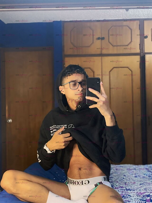 FOTOS DE HOMBRE SERIO VARONIL DOTADO VERSÁTIL SIN SITIO PERO FULL COMPLACIENTE