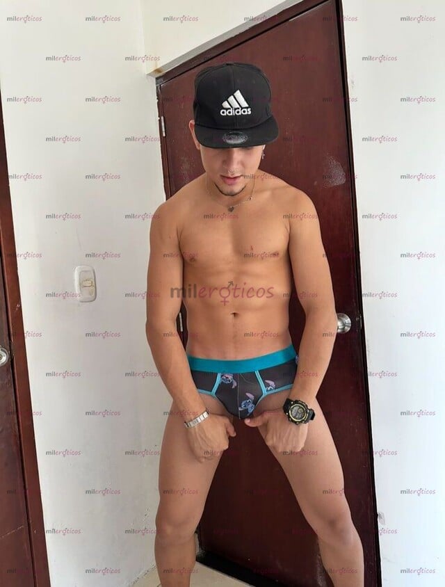 FOTOS DE MED NUEVO CHICO HETERO VERGON LECHERO 22 CM VERGA GRANDE Y GRUESA PARA TI