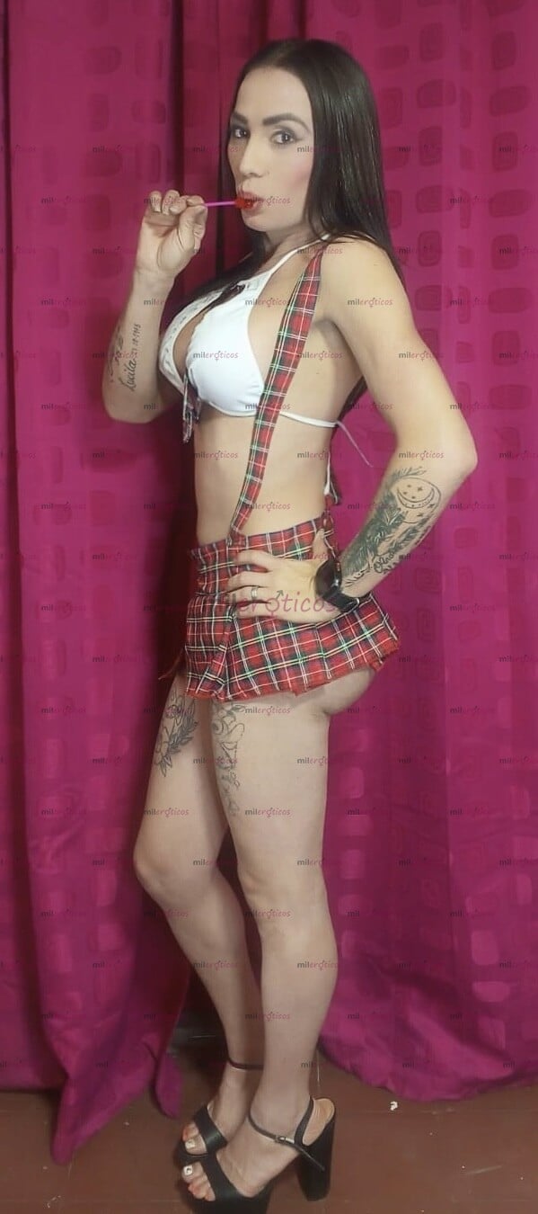 FOTOS DE HOLA SOY LA CHICA QUE BUSCAS SOY LA DE TUS SUEÑOS LA QUE TE COMPLACE