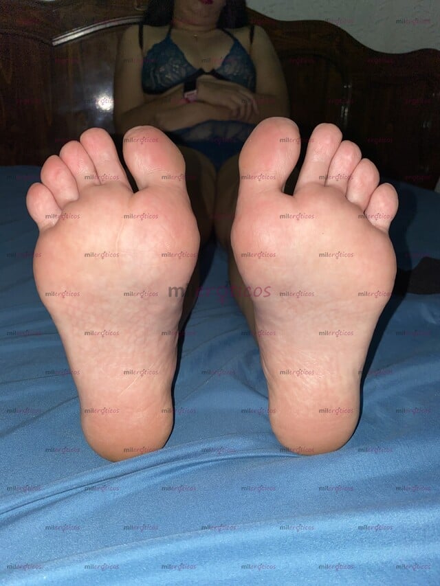 FOTOS DE CHICA CALIENTE NALGONA DISPUESTA A COMPLACERTE INDEPENDIENTE FETICHISMO DE PIES
