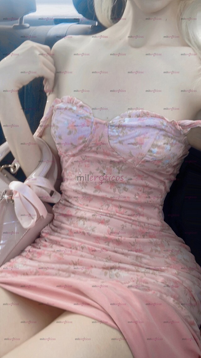 FOTOS DE LA PRINCESA MÁS BLANCA, RUBIA, FEMENINA Y PERFECTA DEL PORTAL