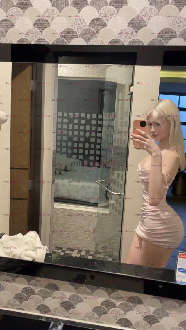 FOTOS DE SOLO CONTENIDO, LA PRINCESA TRANS MÁS BLANCA, RUBIA, FEMENINA Y PERFECTA