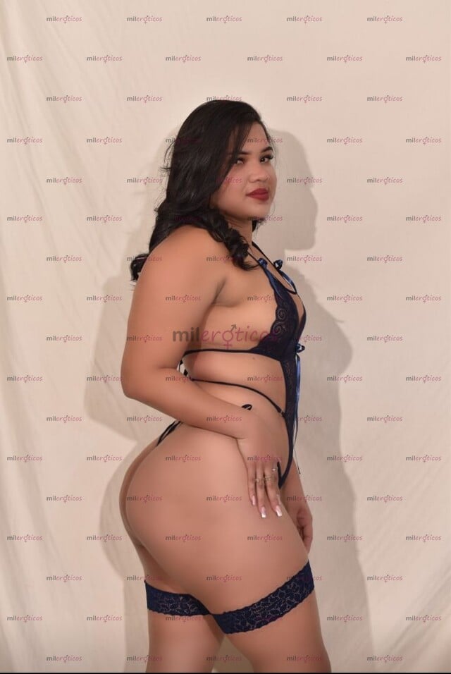 FOTOS DE RICA Y SENSUAL COSTEÑA VOLUPTUOSA PECHOS PARADITOS Y DURITOS...