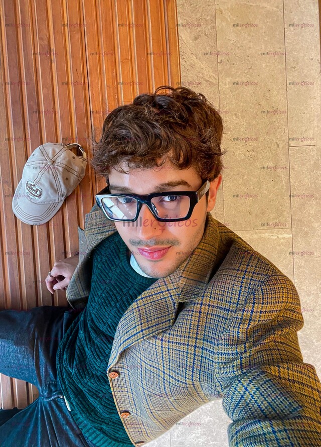 FOTOS DE SOY SANTTIAGO TAFUR... TENGO 22 AÑOS Y ESTOY DISPUESTO A DISFRUTAR CONTIGO¡