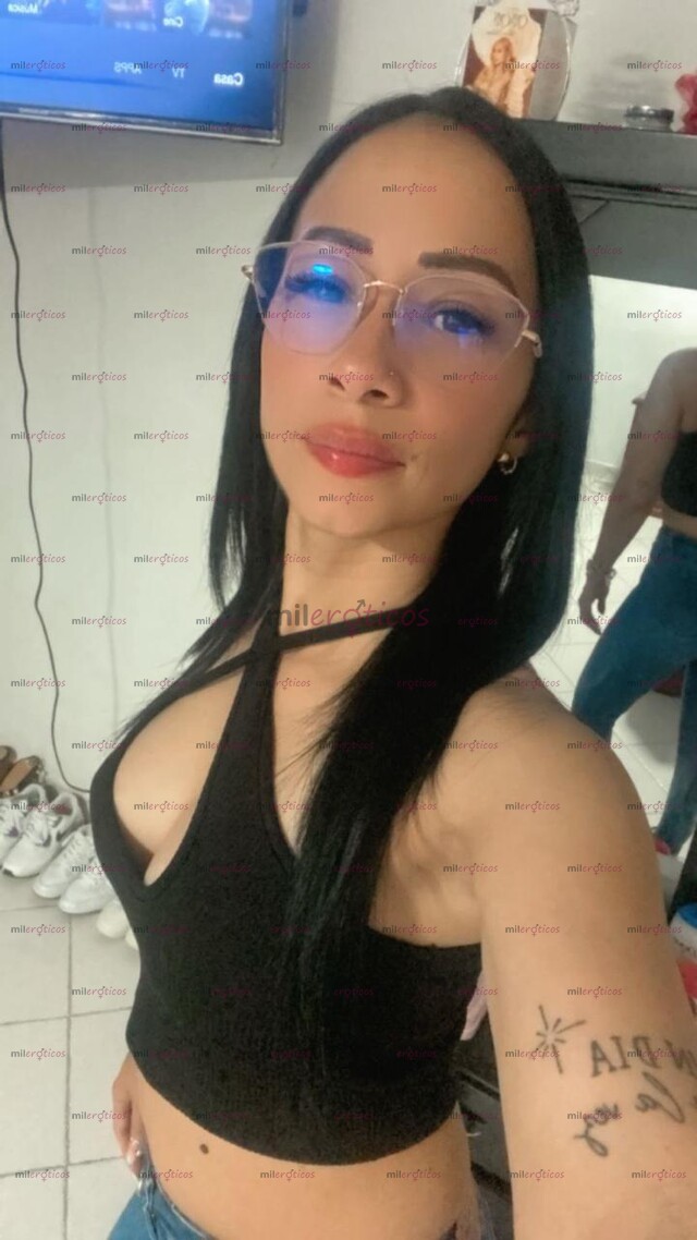 FOTOS DE DANNA LINDA SCORT DELGADA Y COMPLACIENTE