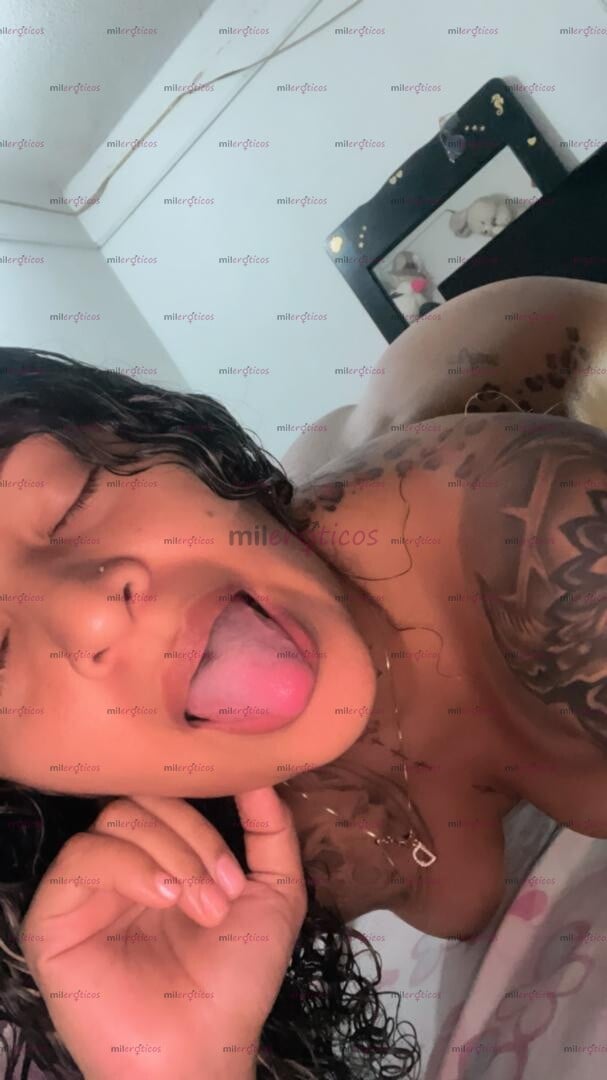 FOTOS DE MIA, VIDEOLLAMADAS CHATS HOT, Y MUCHO CONTENIDO