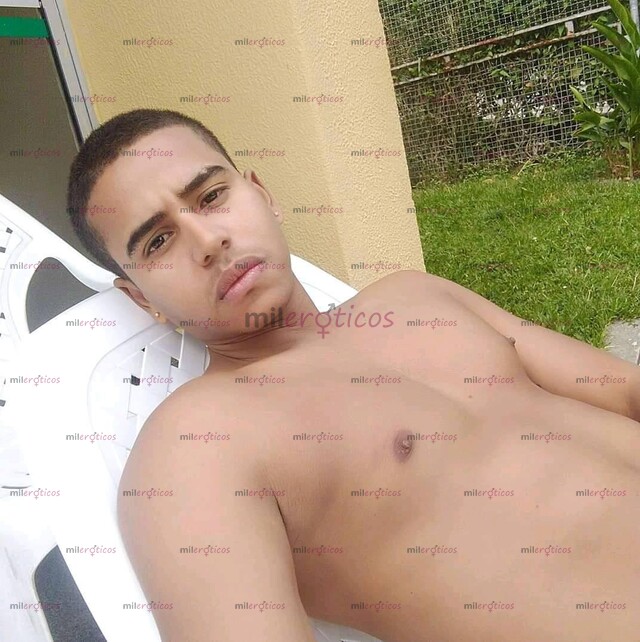 FOTOS DE ROKI MACHO VERSATIL POLLON APT PRIVADO DE PASO SOLO DOS DÍAS COSTEÑO