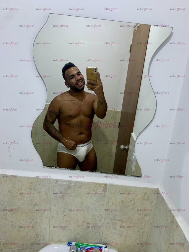 FOTOS DE VENEZOLANO VERGON 19CM DE PLACER . MORENO