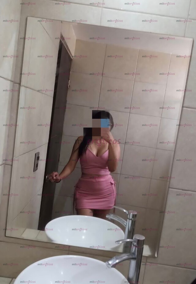FOTOS DE JOVEN LINDA Y CACHONDA DISPUESTA A CUMPLIR TODAS TU FANTASÍAS