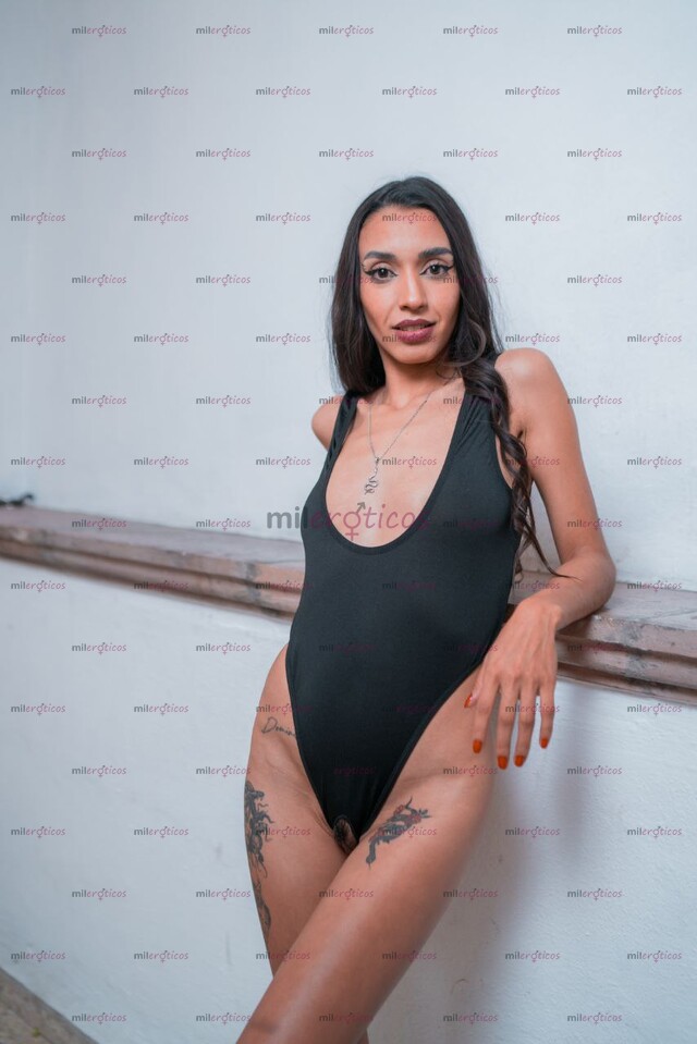 FOTOS DE DANIA ESCORT LEONESA, HERMOSA SONRISA SERVICIO PARA EJECUTIVOS.