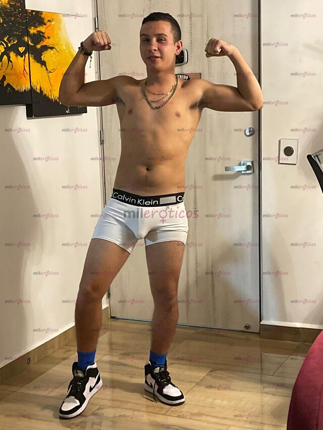 FOTOS DE MACHO VERGO QUE TE TRATARÁ COMO ASU ESCLAVA SEXUAL DISPONIBLE YA VIRTUAL