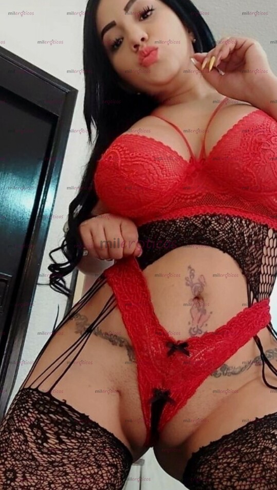 FOTOS DE DAME TÚ LECHITA EN MIS RIKAS TETAS O EN MI ENORME TRASERO LLENAME DE LECHE PAPI