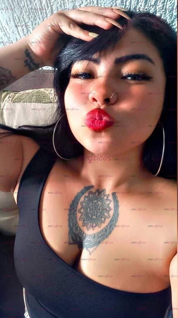 FOTOS DE TETONA Y CULONA DAMA MUY CANDENTE CON GANAS DE DARTE EL MEJOR SEXO